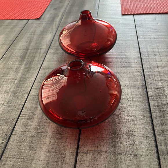 2 IKEA RED GLASS VASES - Picture 1 of 9
